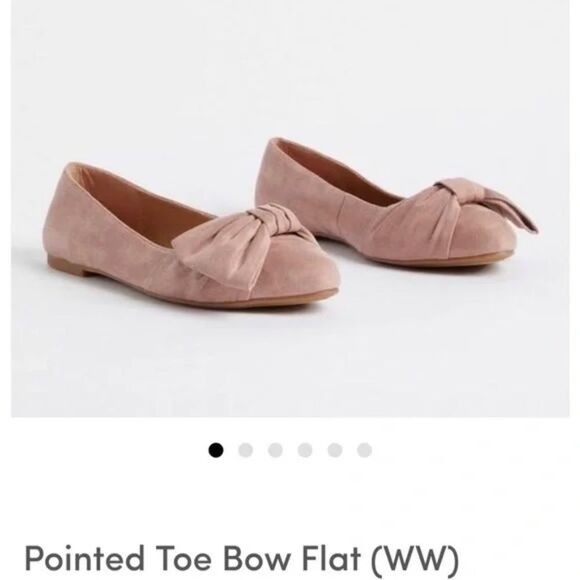 Torrid Pale Pink Pointed Toe Bow Flats Sz 9.5 WIDE WIDTH - Picture 1 of 9